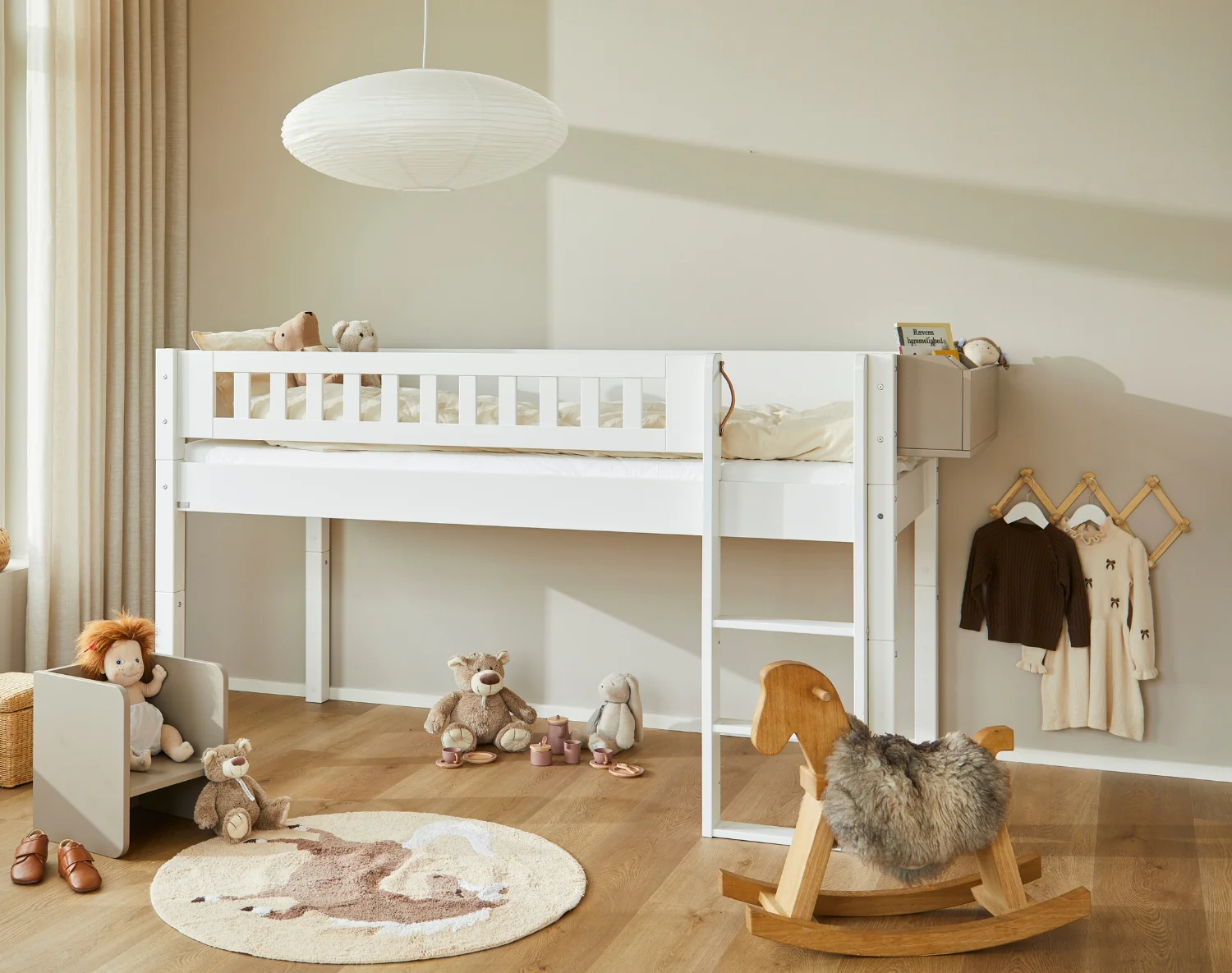 Sengehest med tremmer - Image 3